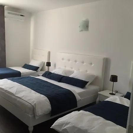 מלון International 3*