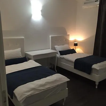 International מלון 3*